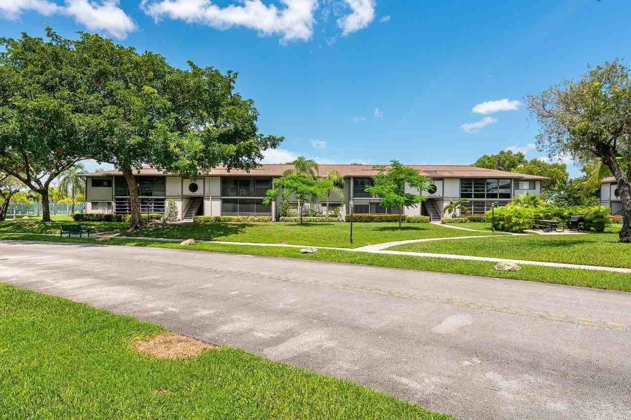 9743 W Mcnab Rd #209 - Photo 3 of 22