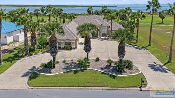 featured image of 22 Laguna Madre Dr