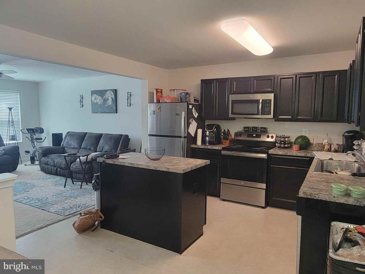 1945 Crepe Myrtle Lane - Photo 4 of 16