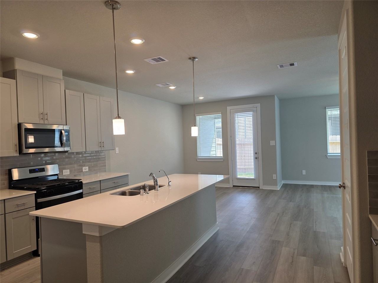 4114 Glowing Hearth Dr - Photo 7 of 14