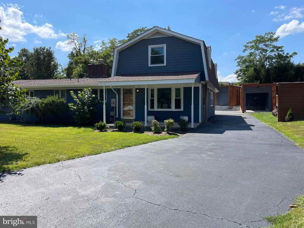 6505 Fairland St - Photo 3 of 30