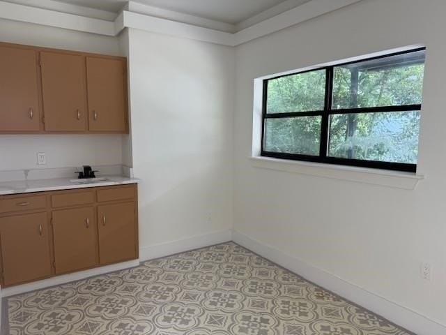 1706 Riggins Rd - Photo 6 of 14