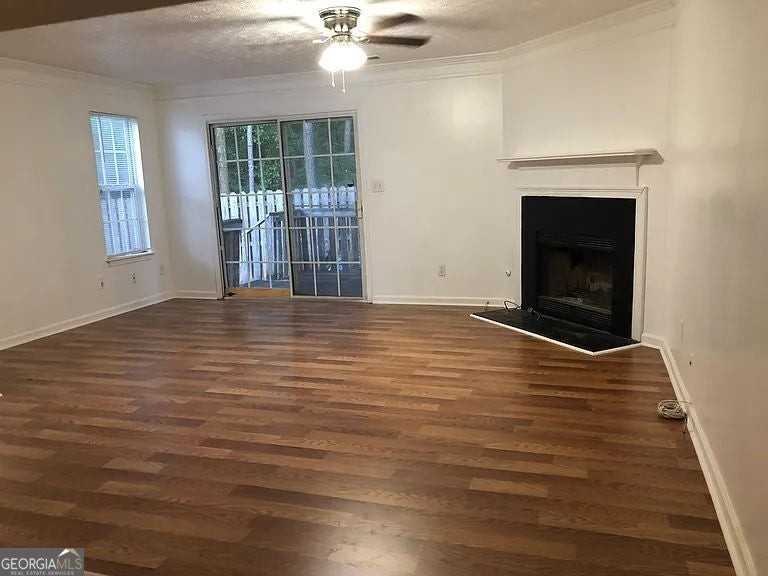 7028 Panda Ln - Photo 3 of 8