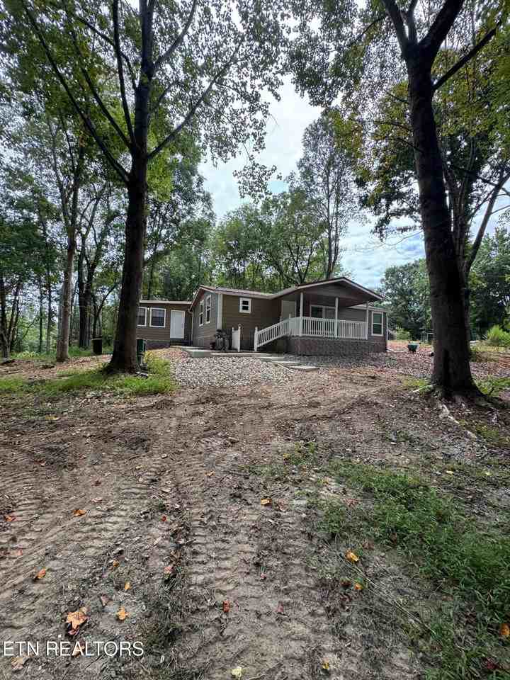 669 Ewing Cemetery Rd - Photo 3 of 17