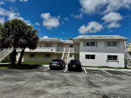 featured image of 7430 Sw 82nd St #D105