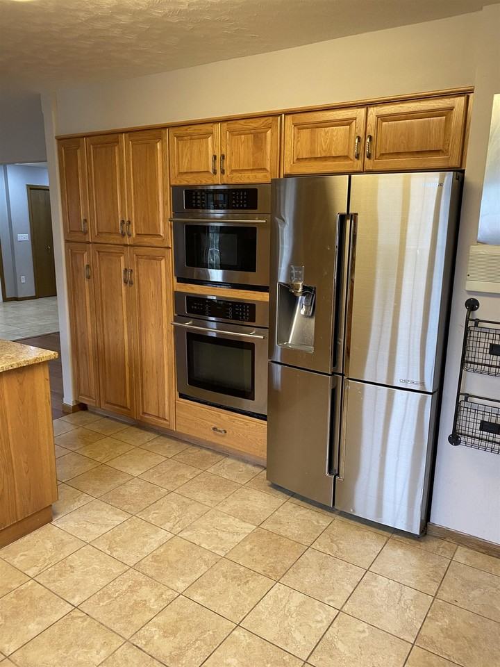 2200 24th Avenue Southwest - Photo 5 of 18