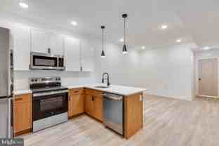 2404 N 6th St #3 - Photo 1 of 1