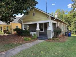 featured image of 113 E Sprague St