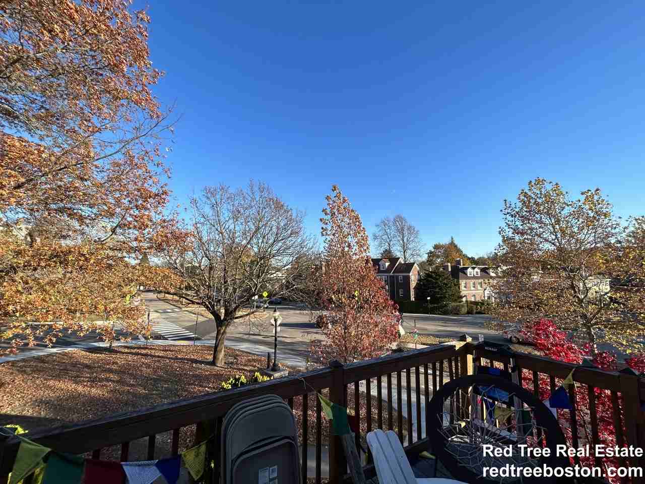 235 Commonwealth Ave - Photo 4 of 10