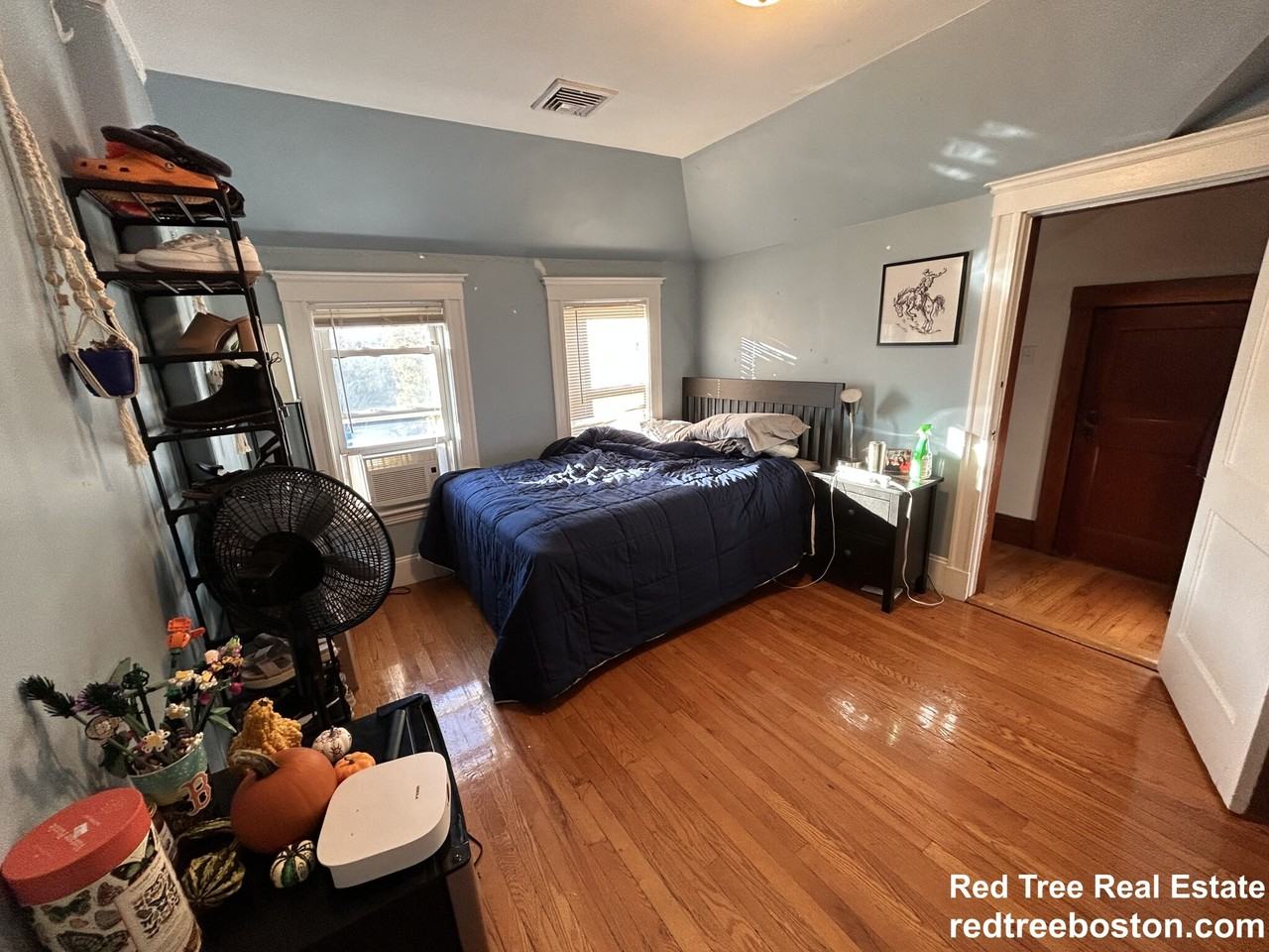 235 Commonwealth Ave - Photo 7 of 10