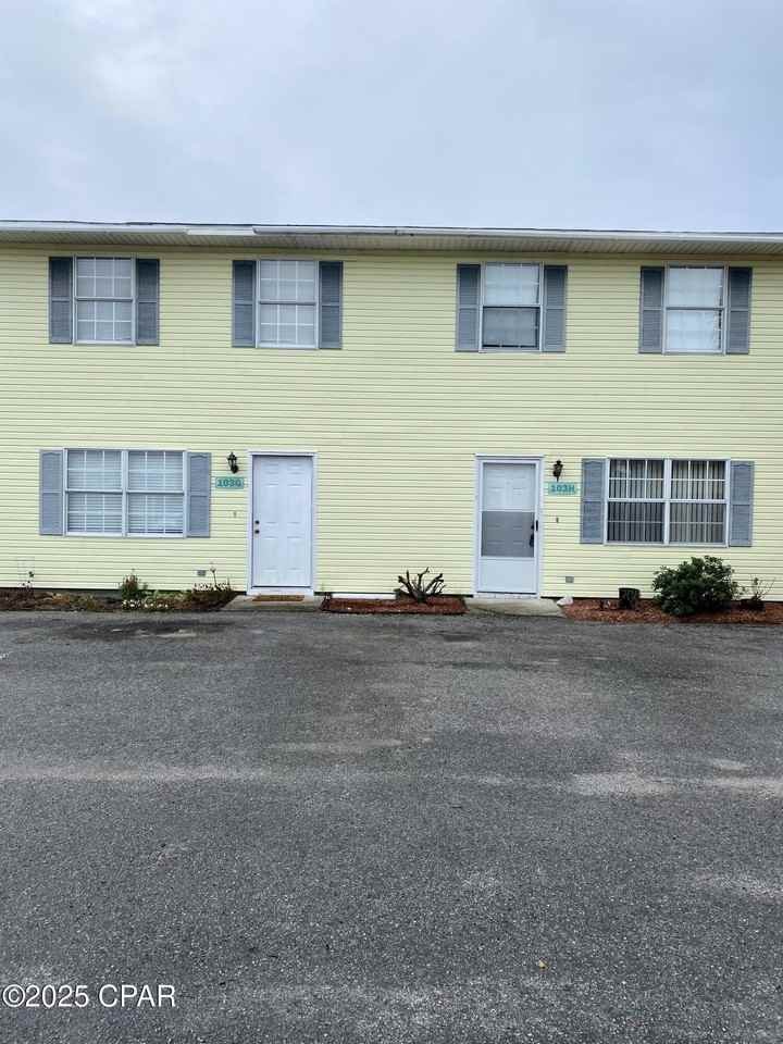 103 Downing St Apt H #H