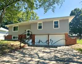 2707 S Coachman Dr - Photo 1 of 1