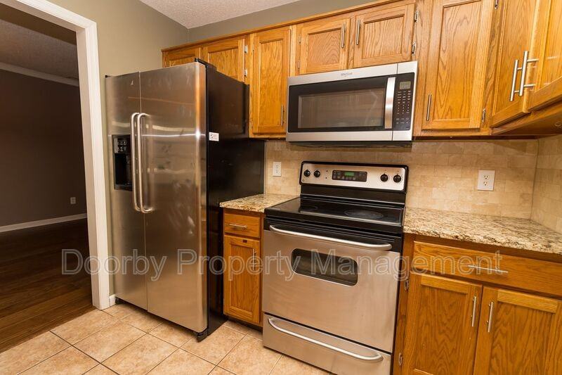 1133 Lenny Ln - Photo 3 of 24