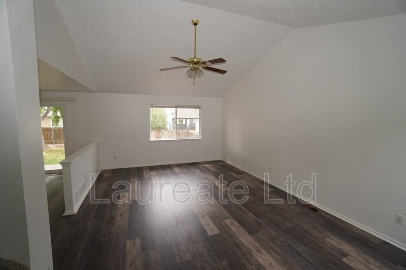 2462 Kiowa Creek Dr - Photo 2 of 19