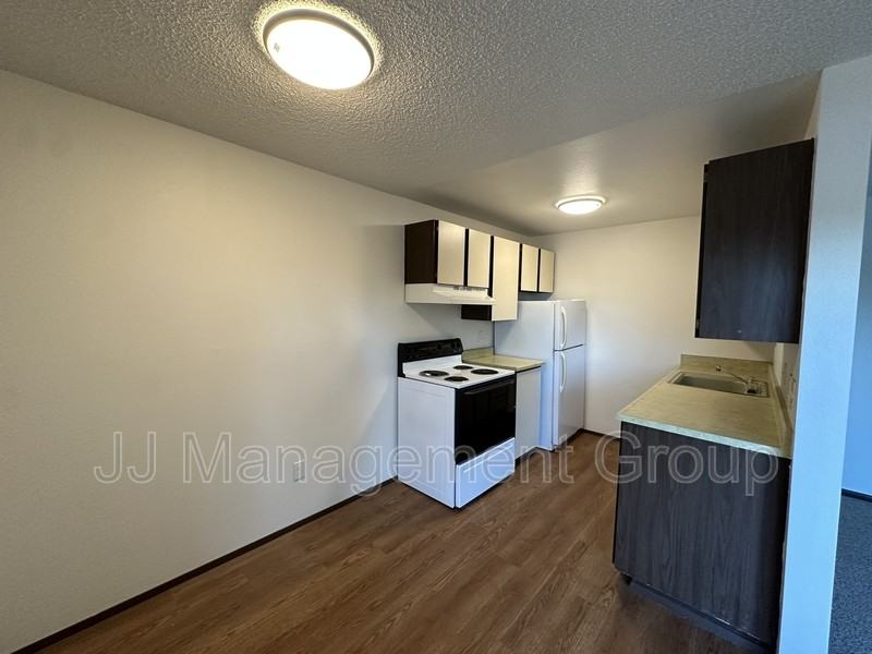 1622 W 7th Ave #208 - Photo 3 of 10