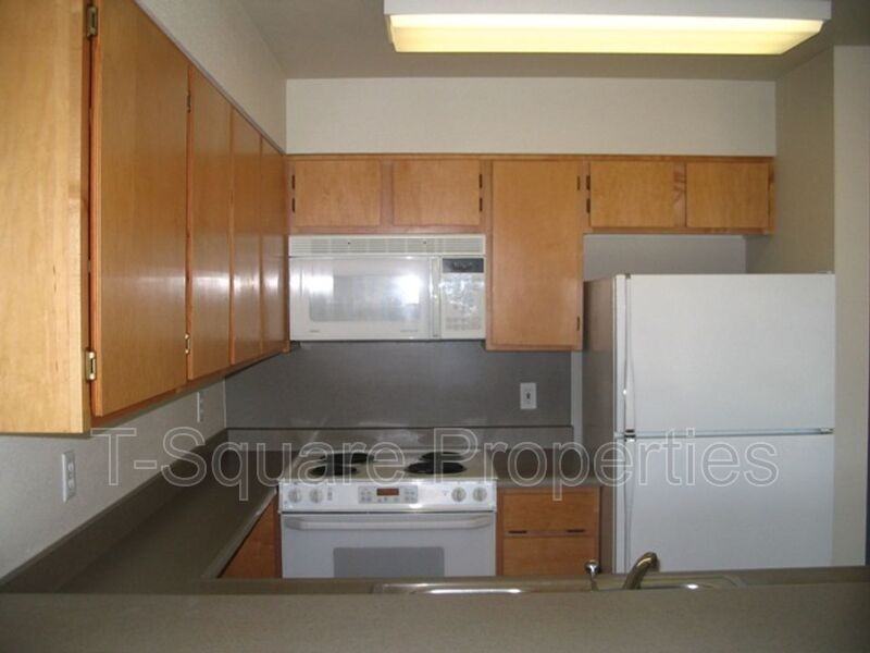 9525 Ne 180th St #205 - Photo 3 of 11