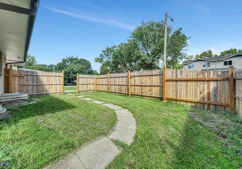5313 Leighton Ave #A - Photo 3 of 13