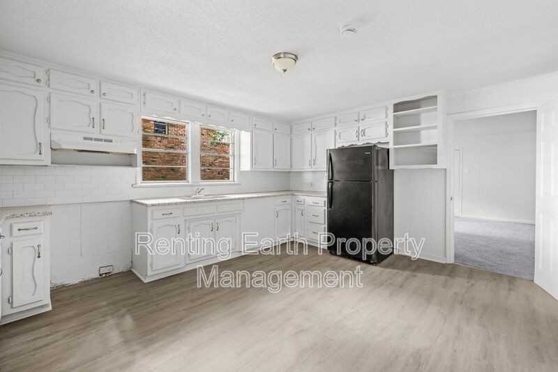 705 5th Avenue - Photo 5 of 16