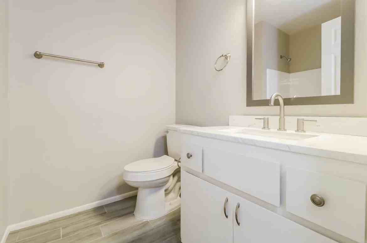 8417 N 39th Ave #TOWN - Photo 2 of 13