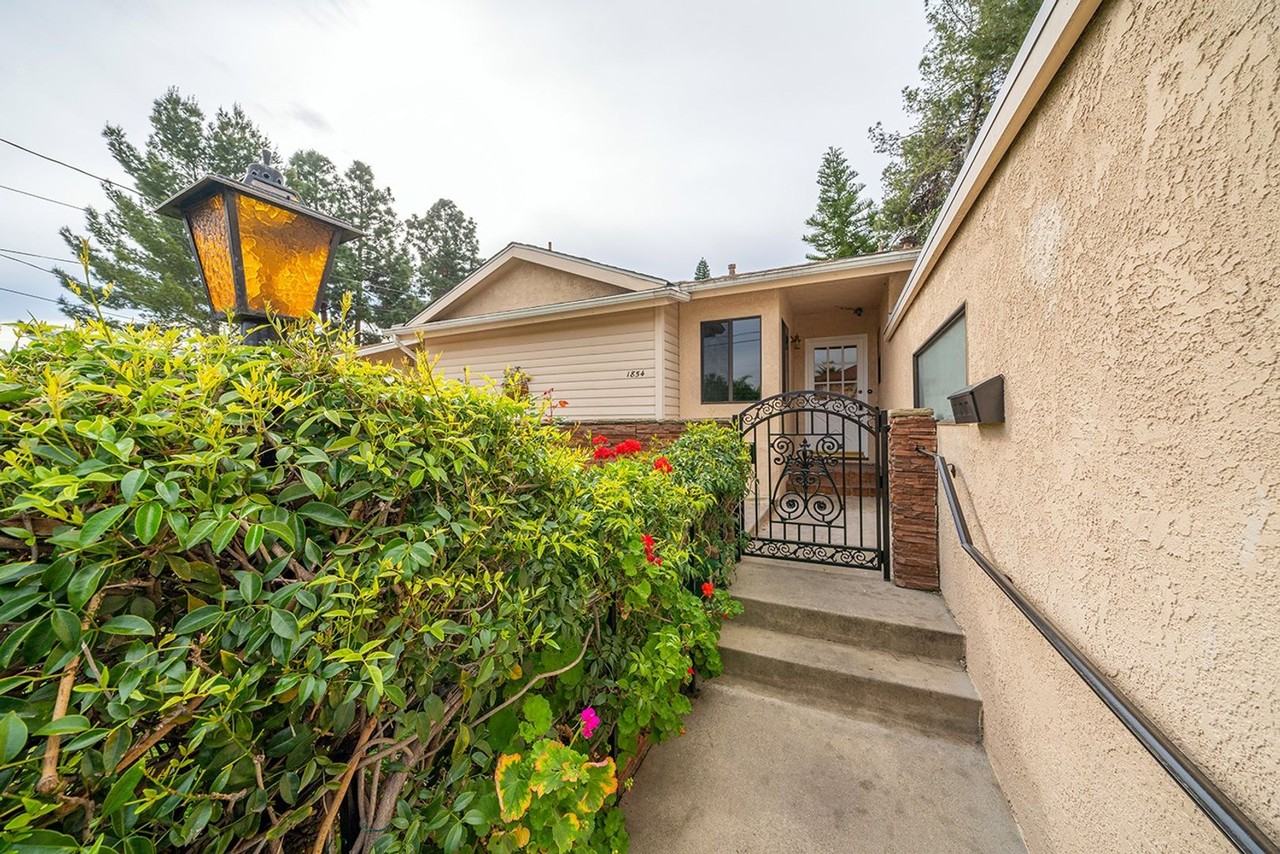 1854 Crestwood Street - Photo 3 of 33