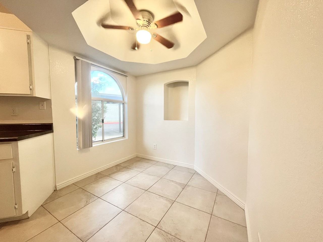 Mission Springs Apartment - Photo 6 of 33