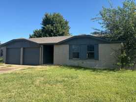 2049 Sierra St - Photo 1 of 1