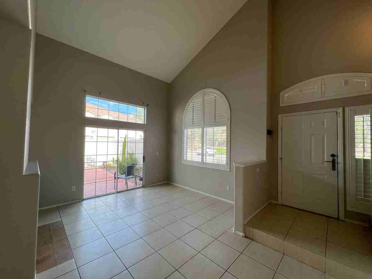 380 Seine Way - Photo 3 of 44