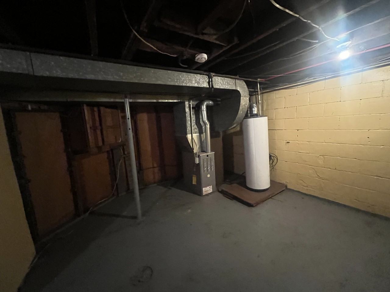 627 E Isabella Ave - Photo 2 of 10
