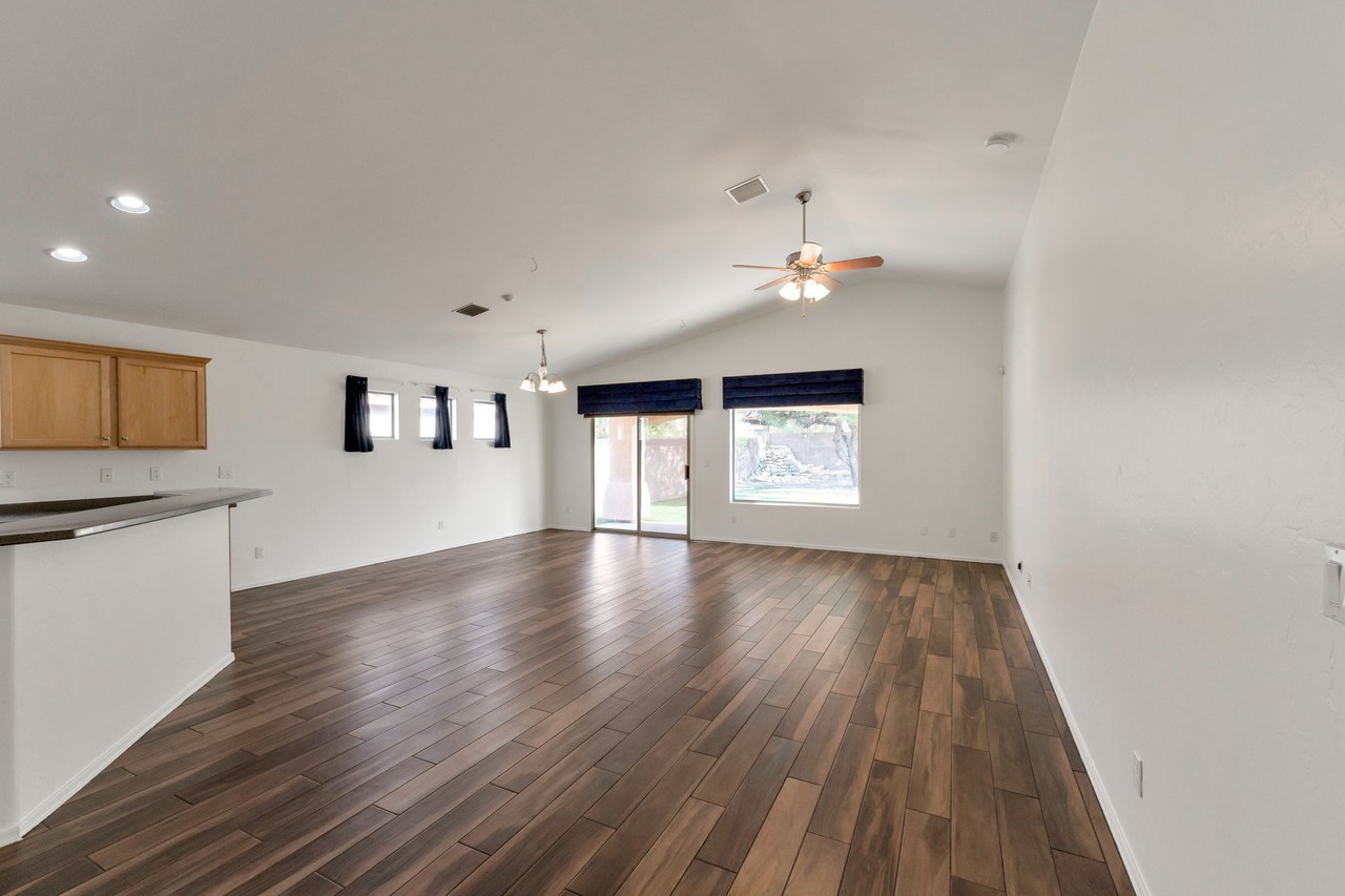 2457 W Haase Ct - Photo 3 of 24
