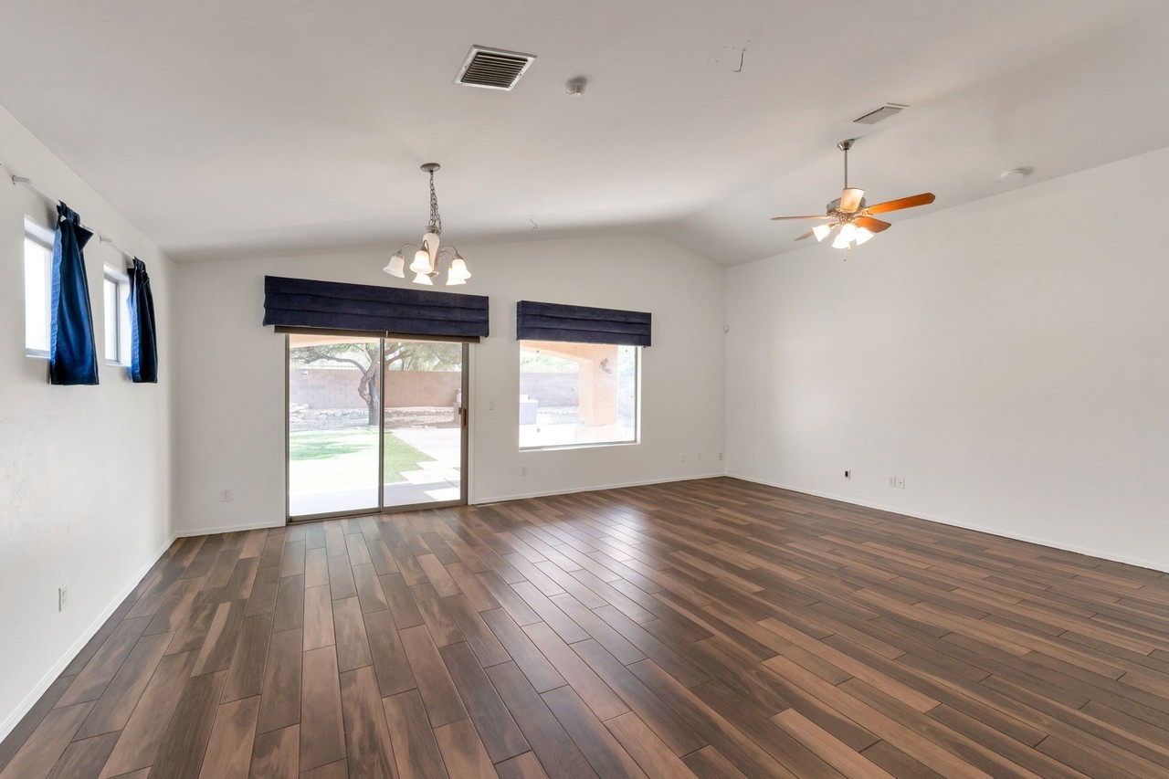2457 W Haase Ct - Photo 5 of 24
