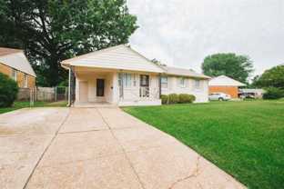 4415 E Mallory Ave - Photo 1 of 1