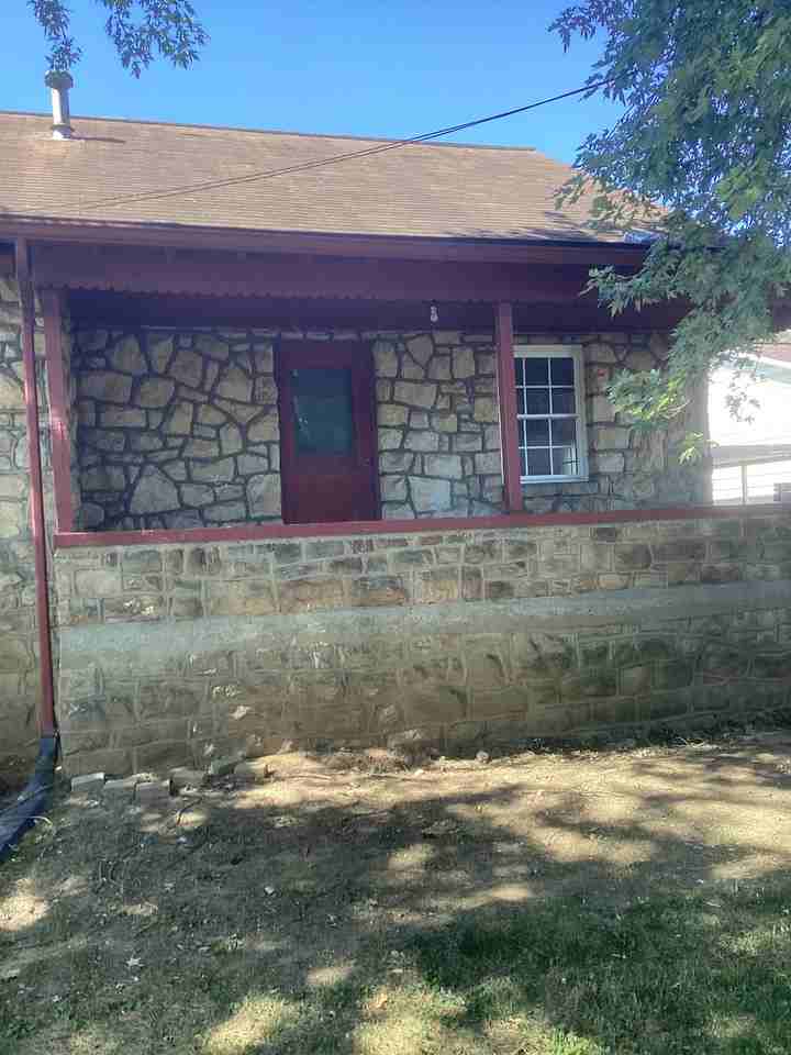 8804 Maccorkle Ave - Photo 6 of 27