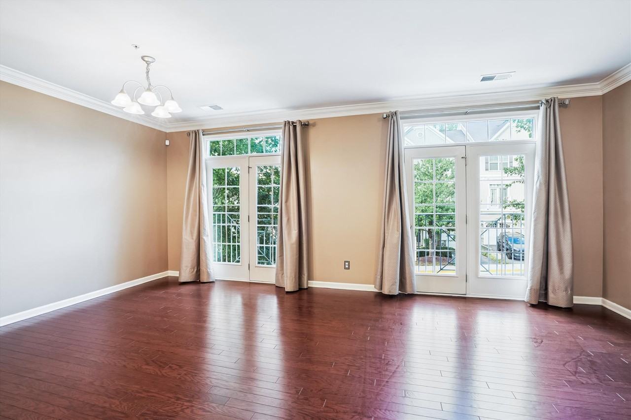 12789 Lotte Dr - Photo 4 of 30
