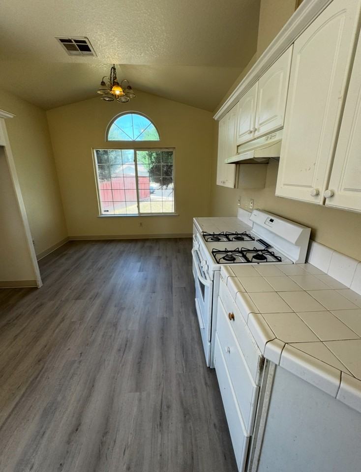 3028 Nyssa Ct - Photo 6 of 22