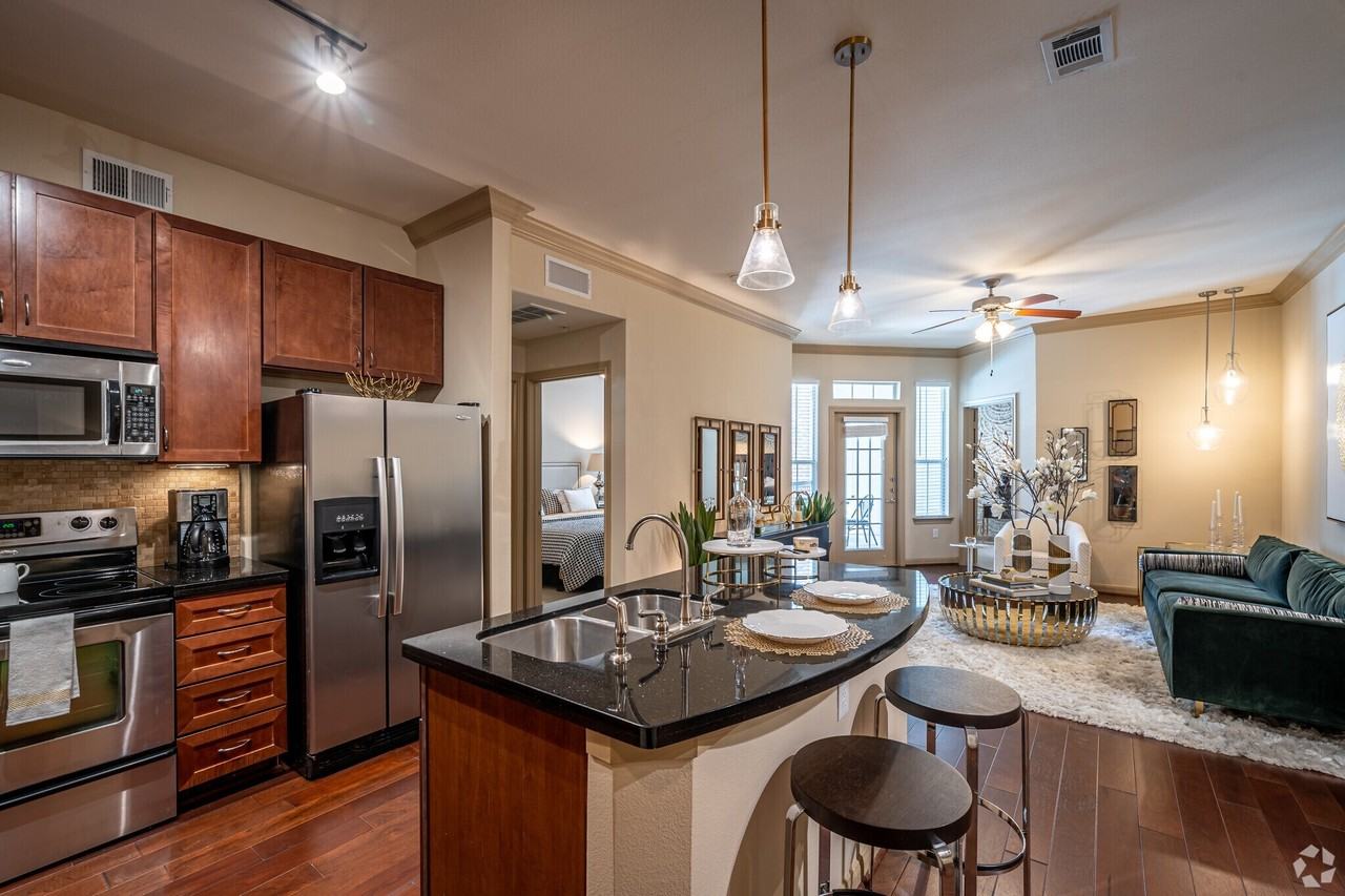 1299 Colquitt St #FMD