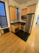 125 E 82nd St #3D - Photo 1 of 1