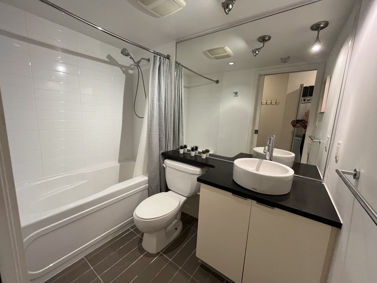 233 Robson Street - Photo 11