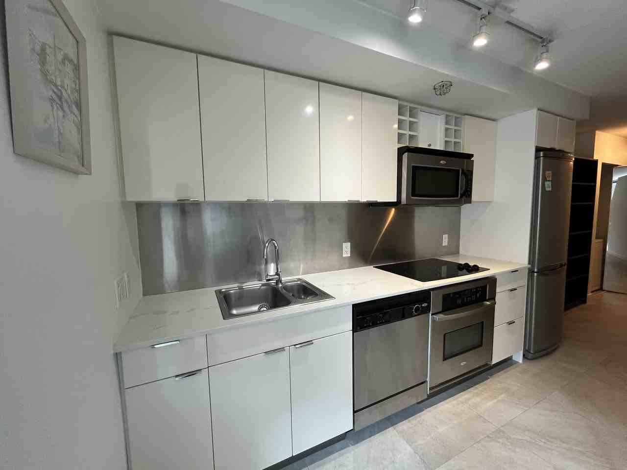 233 Robson Street - Photo 3