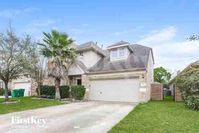 2544 Pelican Dr - Photo 2 of 15