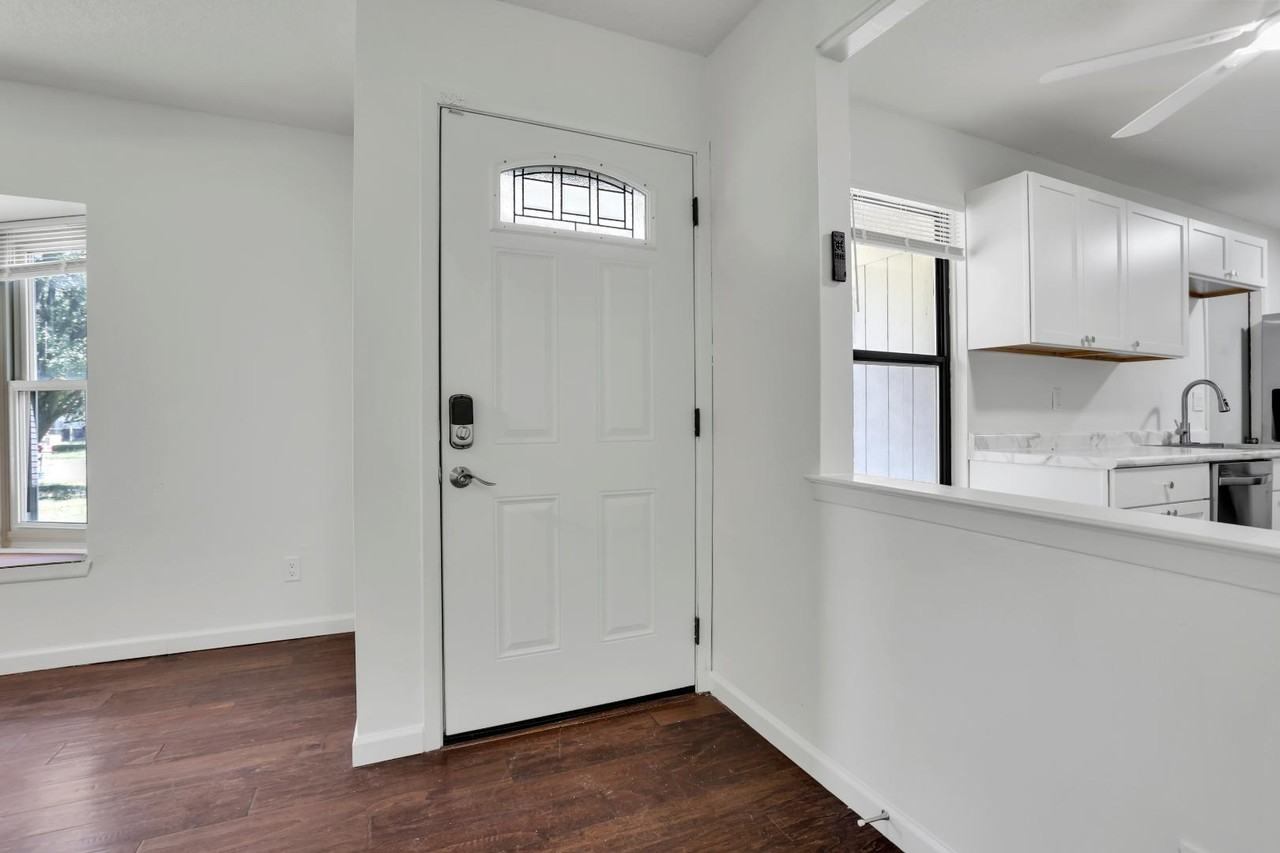 3446 Bufford Ct - Photo 3 of 11