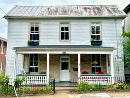 featured image of 838 W Beverley St