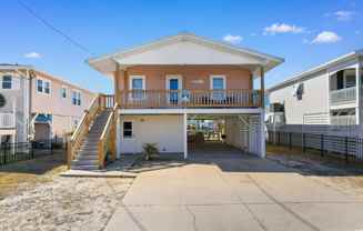 319 46th Ave N - Photo 1 of 1