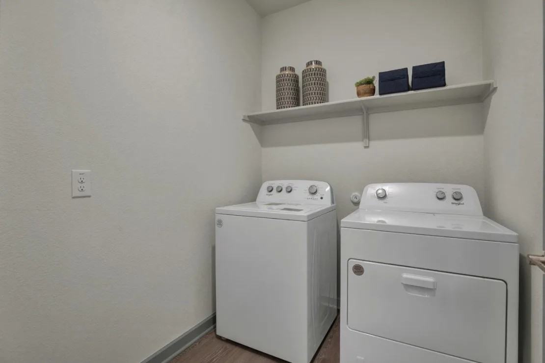 1900 East McCarty Lane - Photo 5 of 13