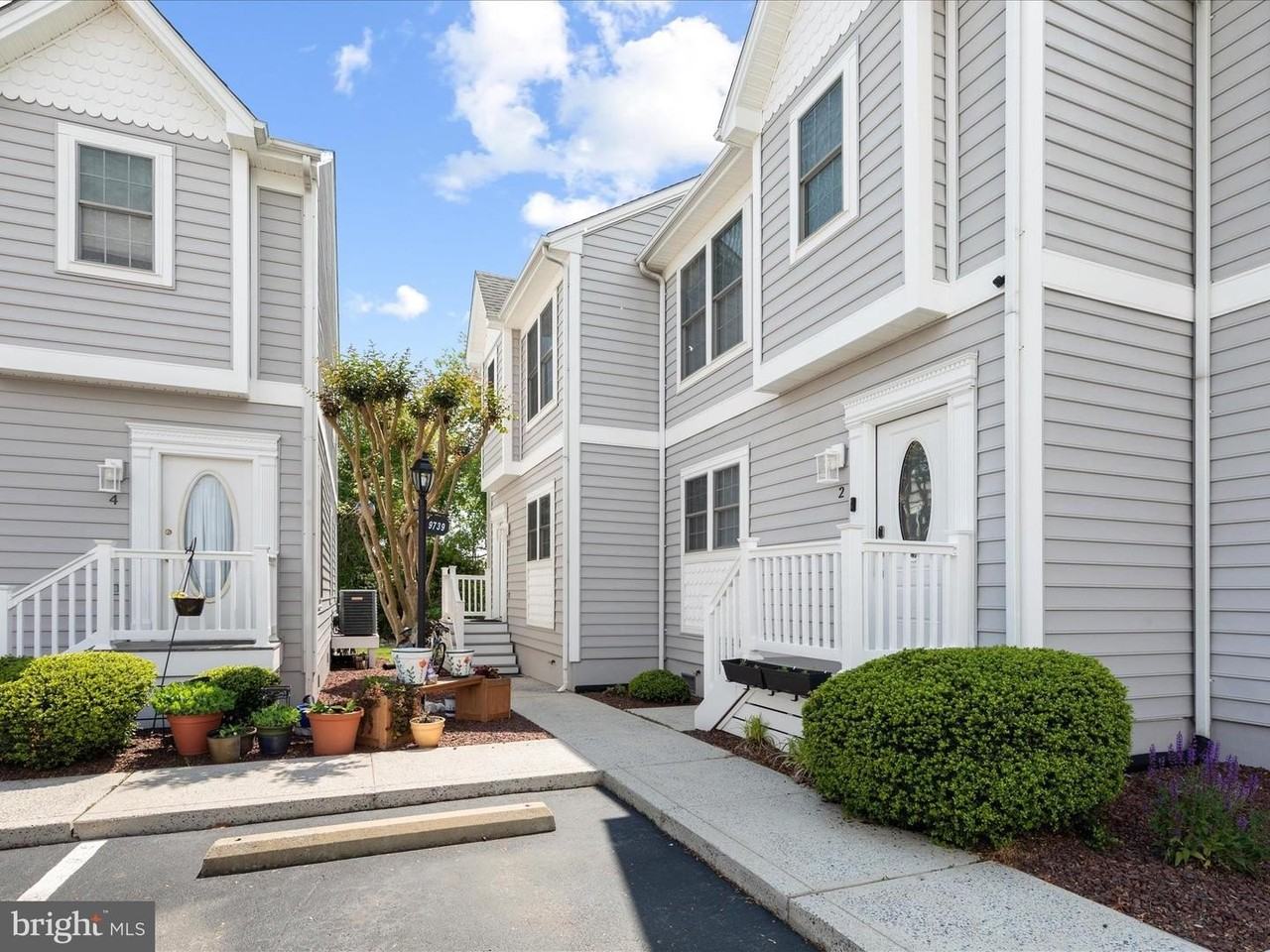 9739 Golf Course Rd - Photo 2 of 42