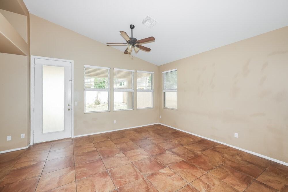 7010 W Irma Ln - Photo 7 of 16