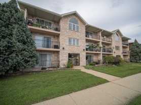 5948 W 87th St #301 - Photo 1 of 1