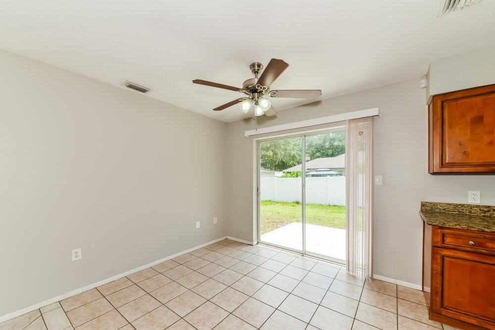 1340 43rd St - Photo 7 of 16