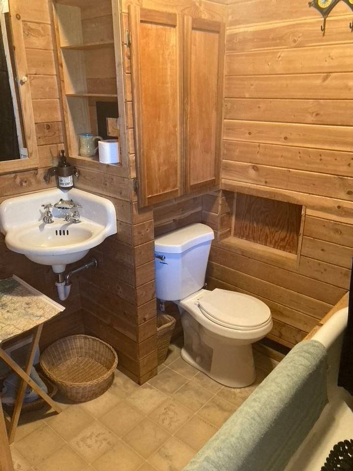 250 Pheasant Rd - Photo 5 of 15