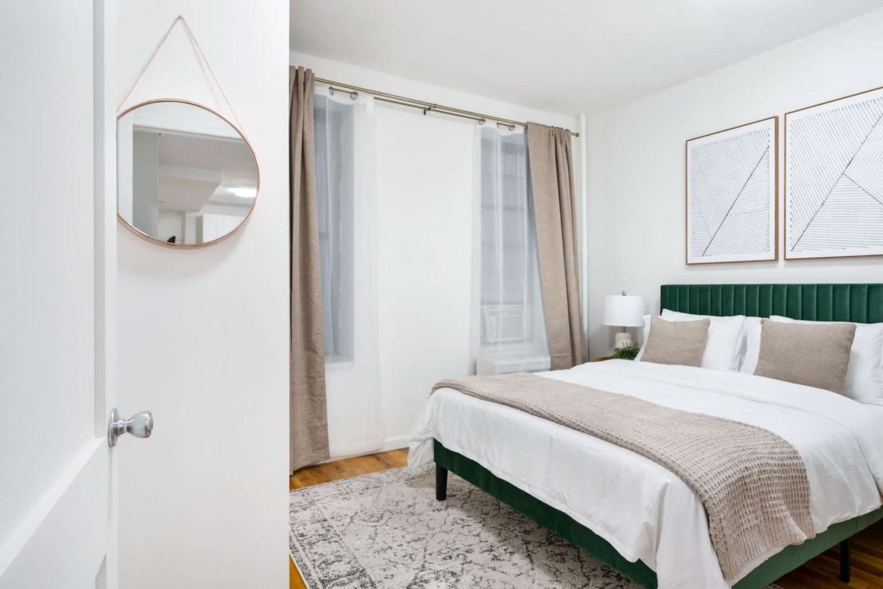 319 E 109th St #1021947P - Photo 5 of 24