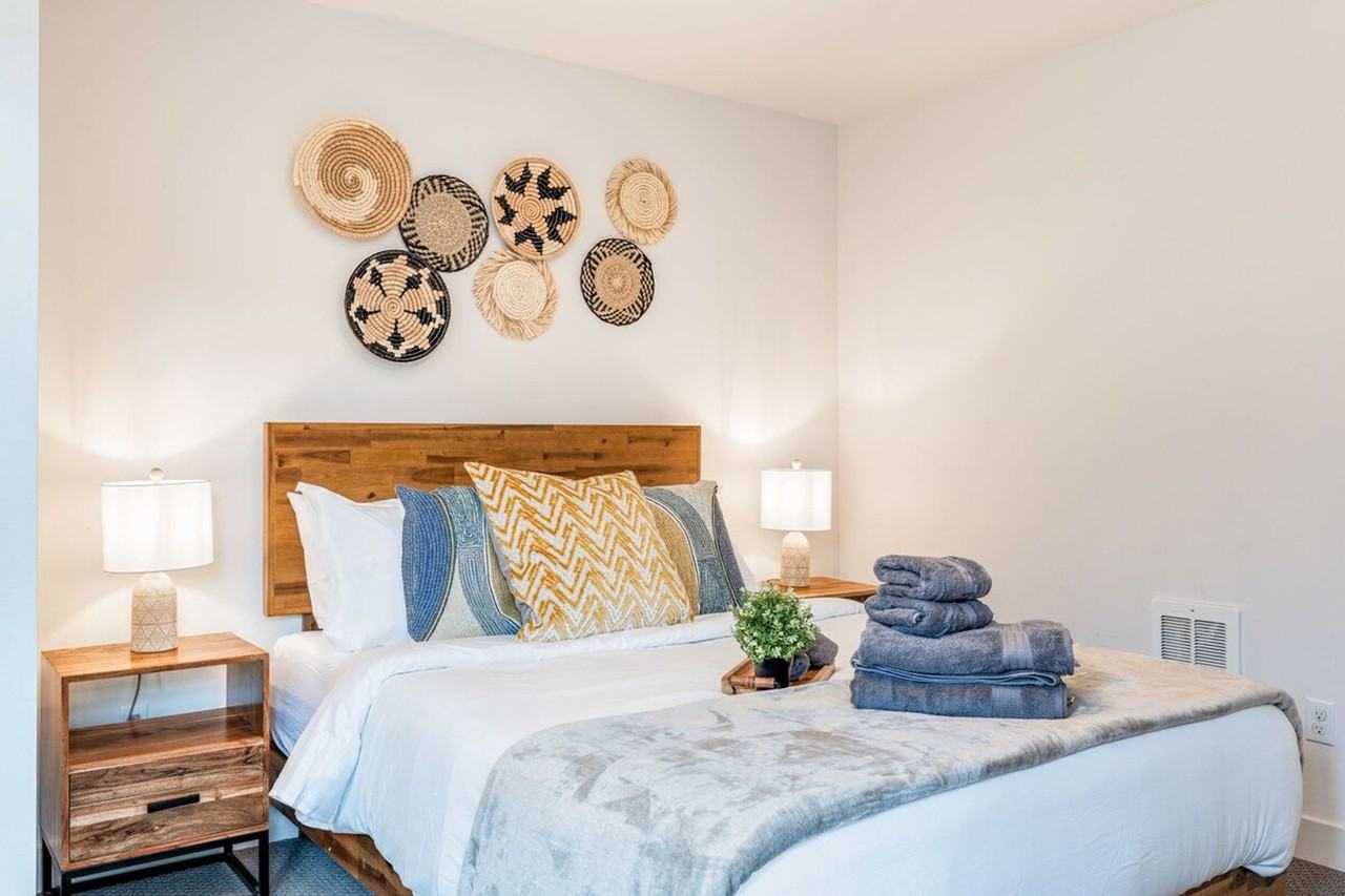 2319a Franklin Avenue East #1035905P - Photo 7 of 50